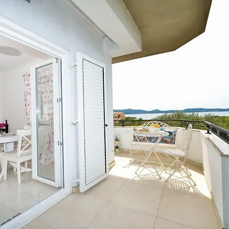 Apartments Feel Good Sukošan Exterior foto