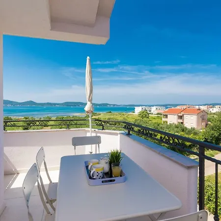 Apartments Feel Good Sukošan Exterior foto