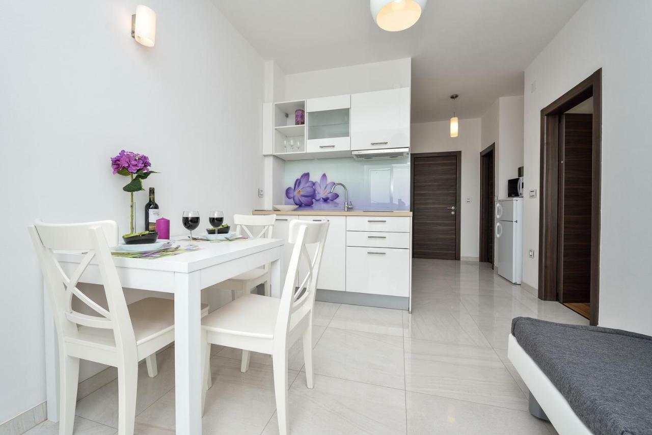 Apartment Feel Good